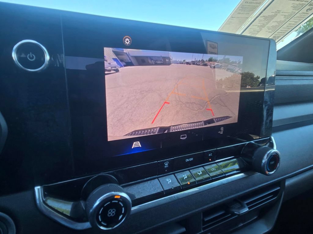 Used 2024 Chevrolet Colorado W/T RWD image 26