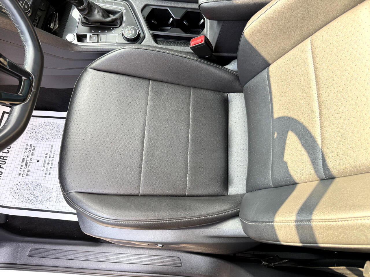 Used 2019 Volkswagen Tiguan SE w/ Panoramic Sunroof Package image 14