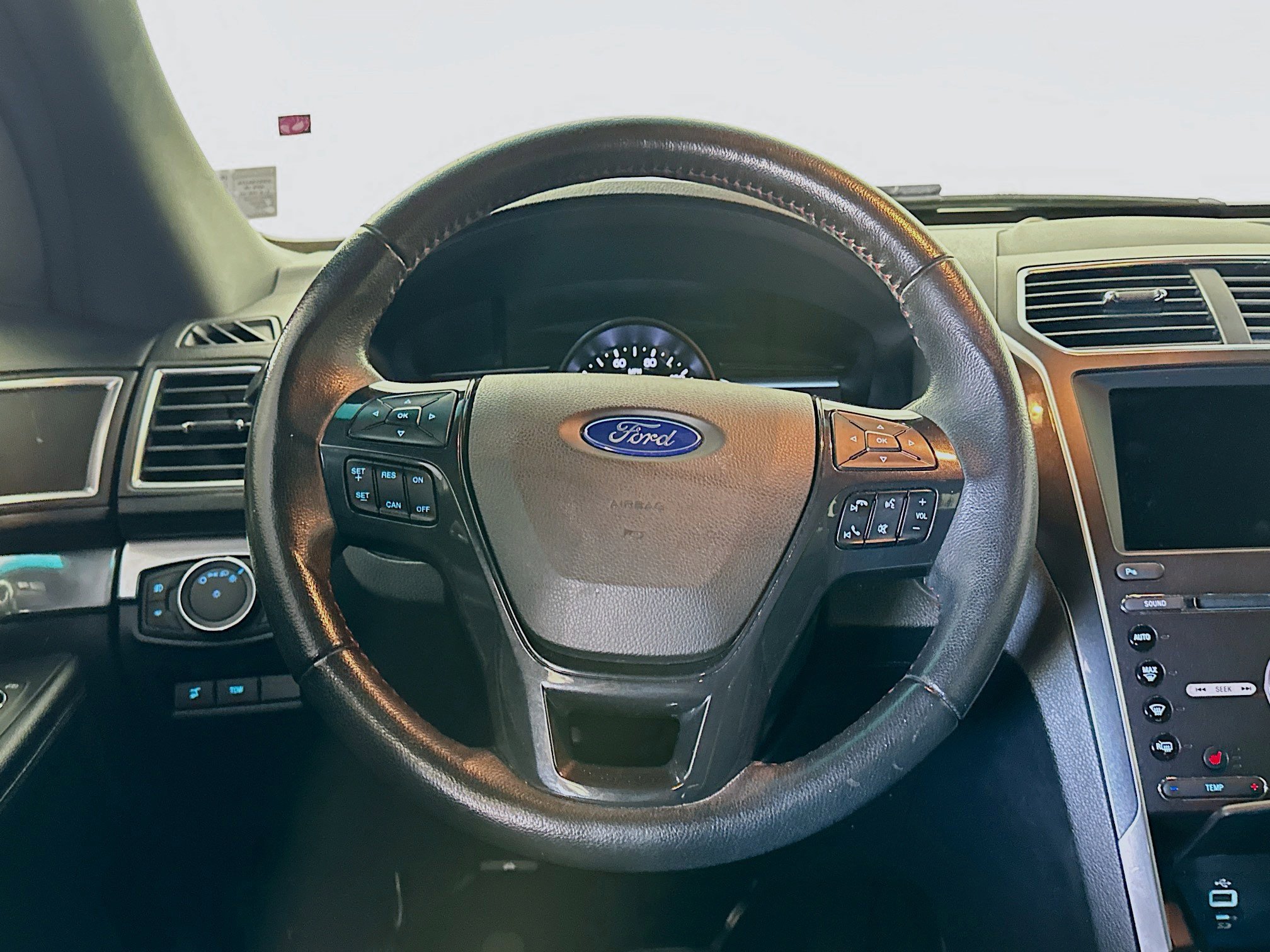 Used 2016 Ford Explorer Sport AWD/4WD image 17