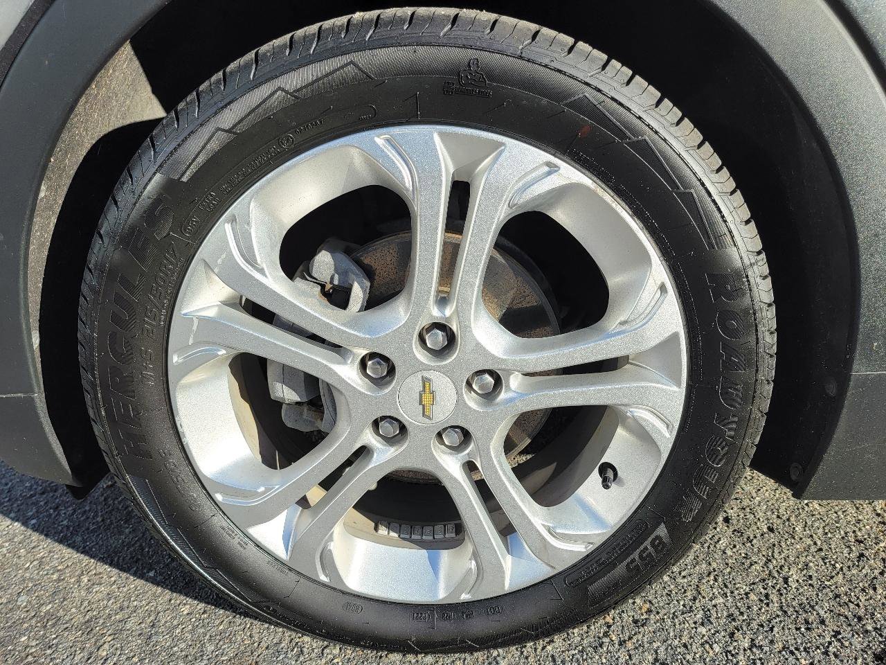 Used 2019 Chevrolet Bolt LT FWD image 17