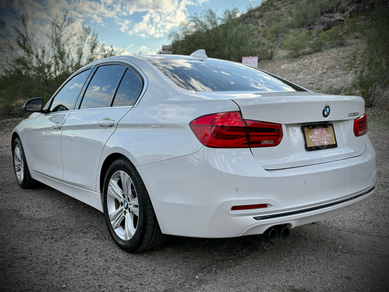 Used 2017 BMW 330i Sedan image 5