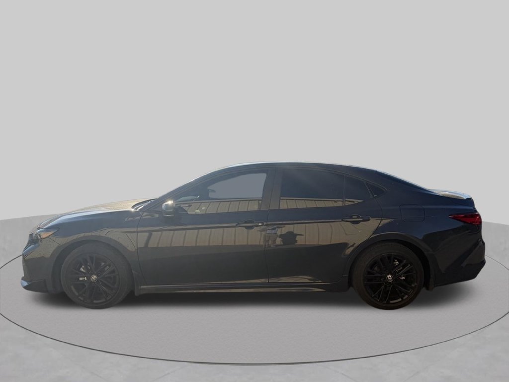 Used 2026 Toyota Camry SE FWD image 9
