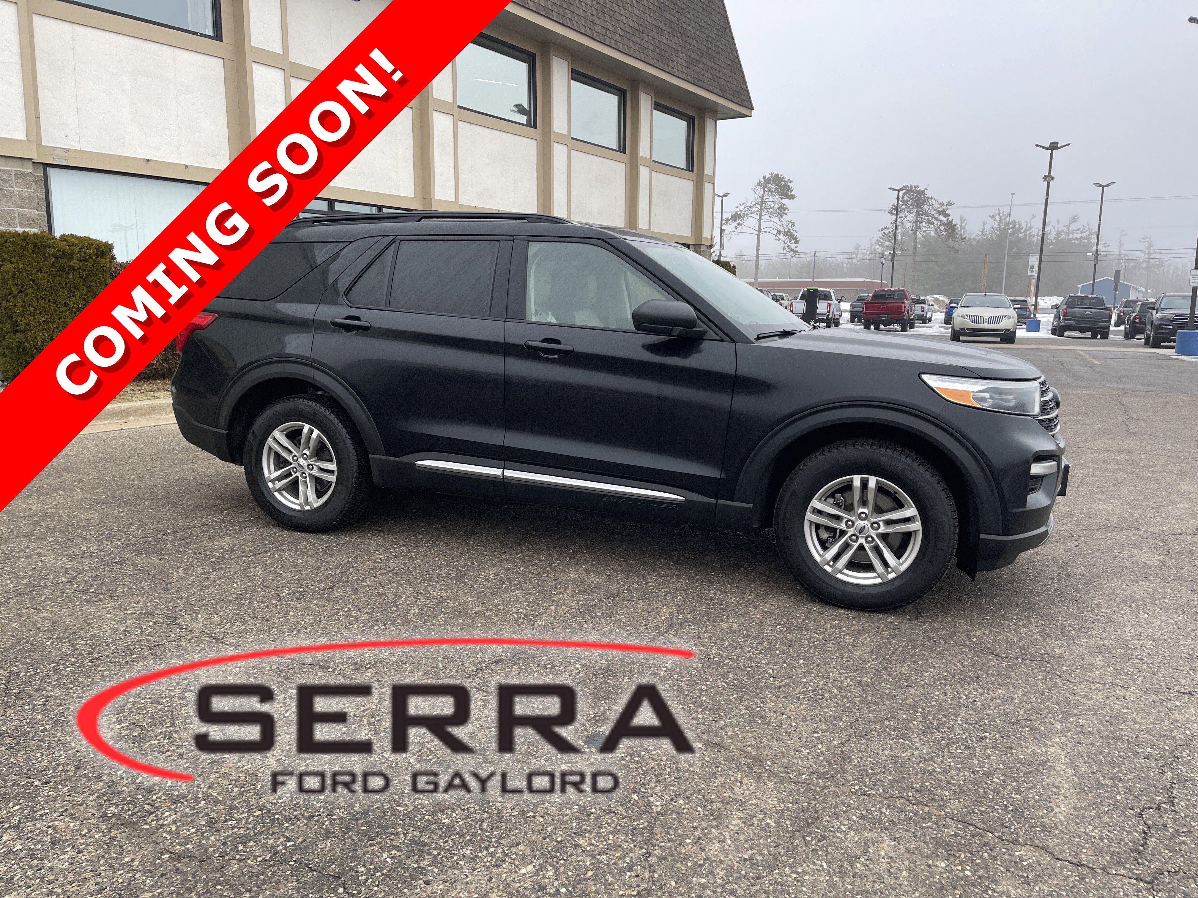 Used 2022 Ford Explorer XLT image 1