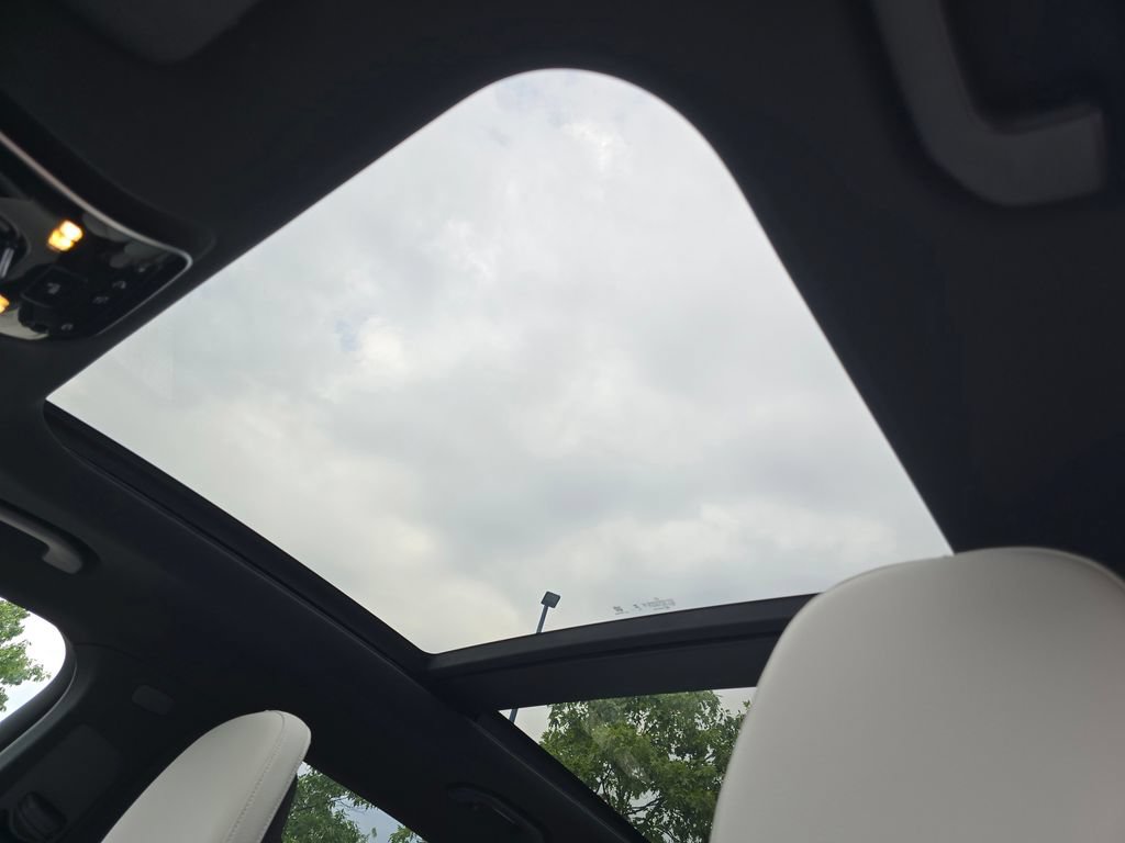 Certified 2026 Mercedes-Benz GLC 300 4MATIC image 3