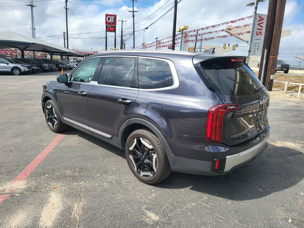 Used 2025 Kia Telluride S image 11