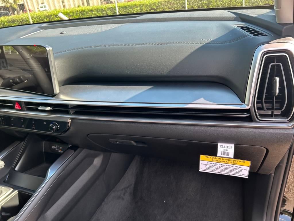 New 2026 Kia Sorento LX FWD image 30