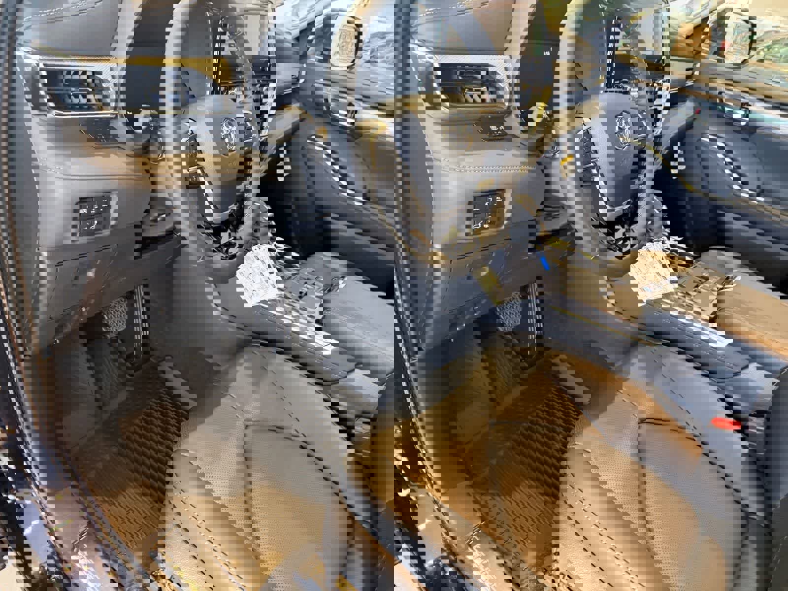 New 2026 Toyota Highlander Platinum image 14