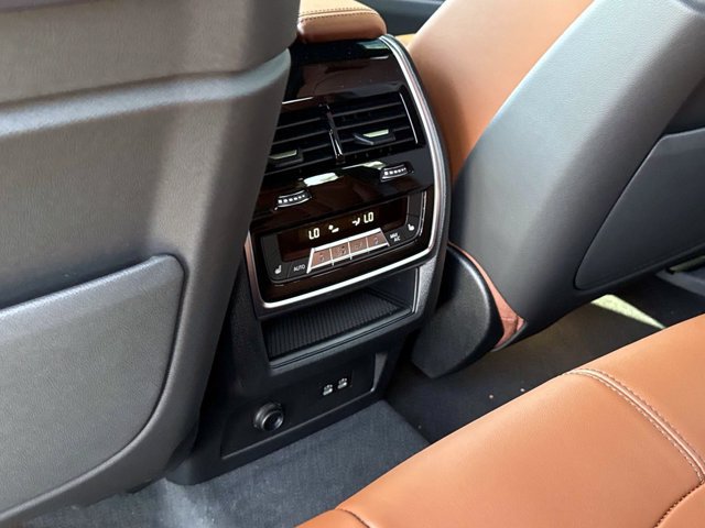 New 2026 BMW X5 xDrive40i w/ Executive Package AWD/4WD image 15