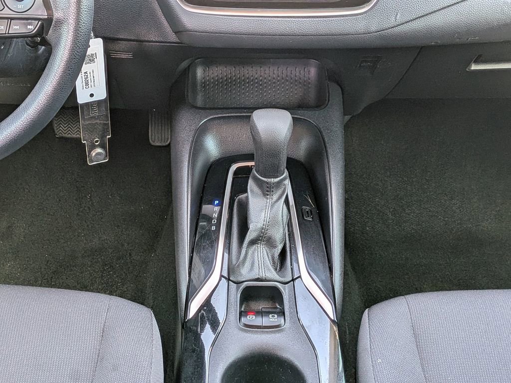 Used 2021 Toyota Corolla LE image 20