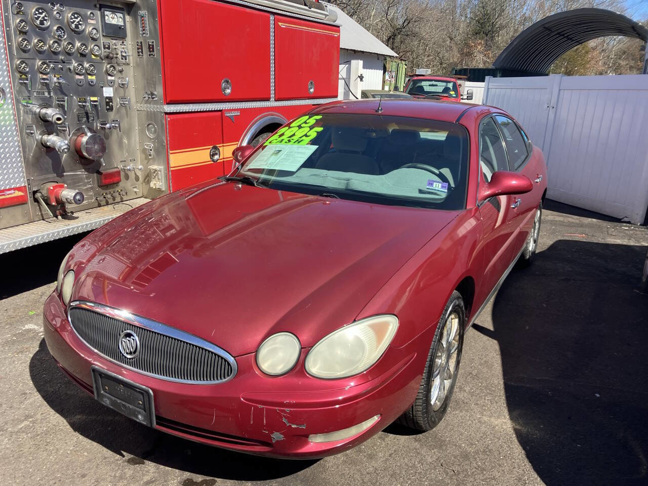 Used 2005 Buick LaCrosse CX w/ Silver Convenience Package image 3