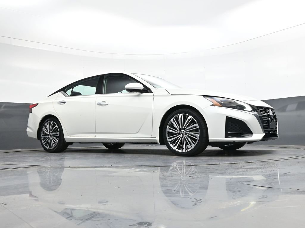 Used 2023 Nissan Altima 2.5 SL image 42