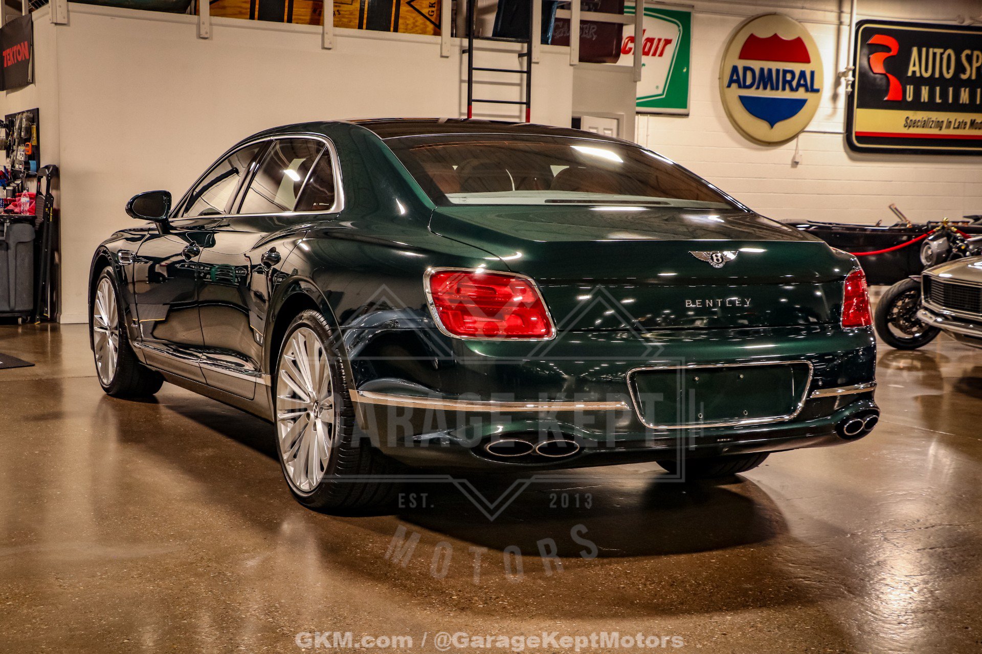Used 2023 Bentley Flying Spur Azure AWD/4WD image 7