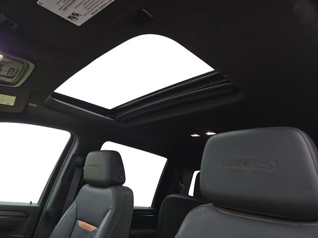 Used 2025 GMC Sierra 3500 AT4 w/ AT4 Premium Plus Package image 11
