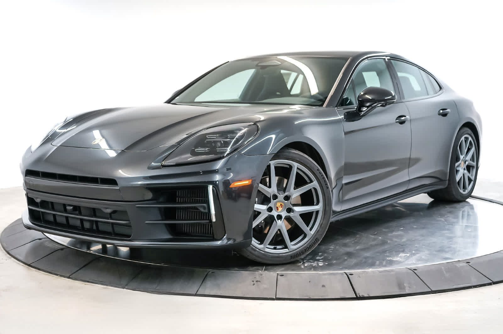 New 2026 Porsche Panamera RWD image 1