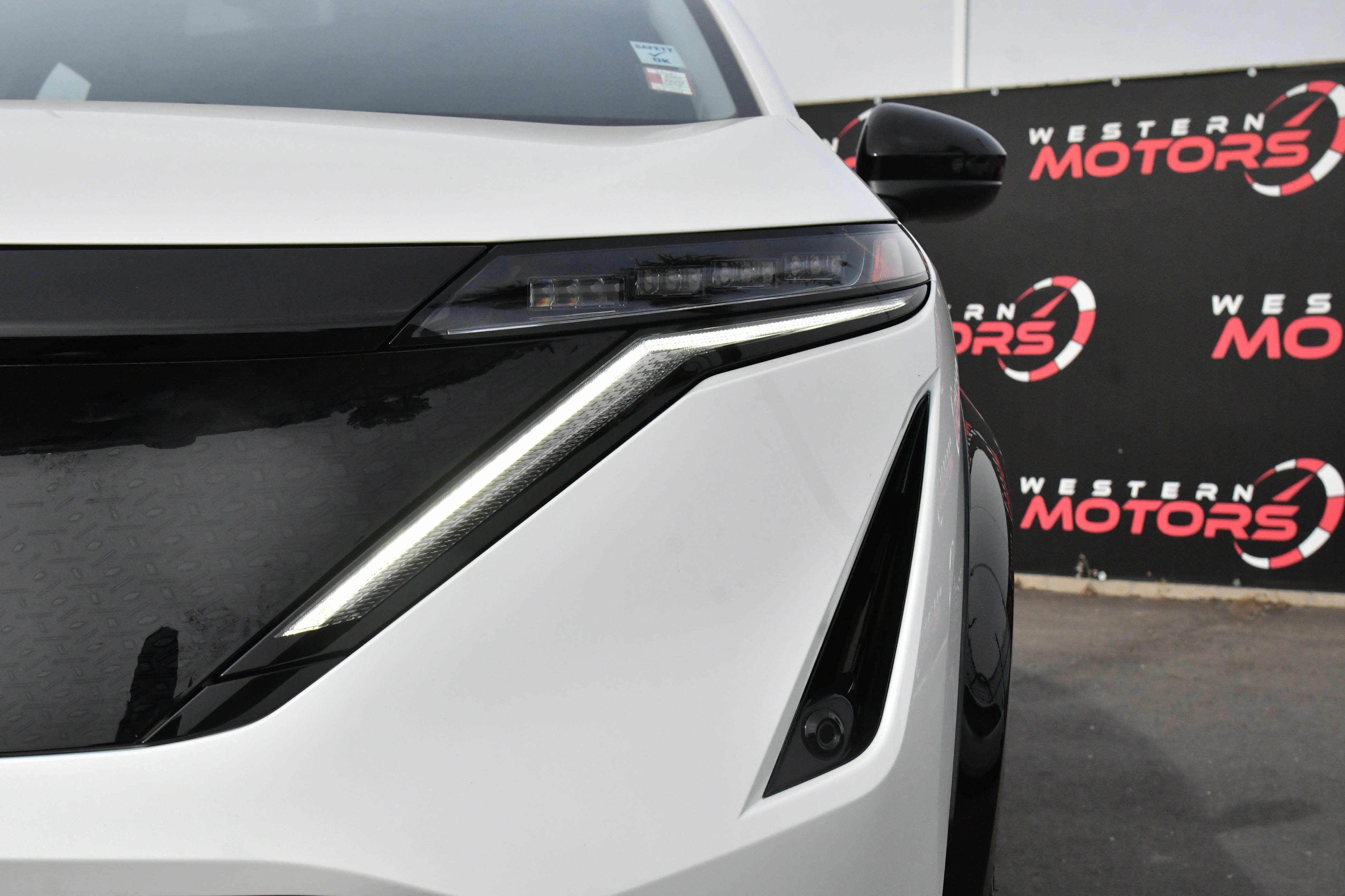 Used 2024 Nissan Ariya FWD image 11