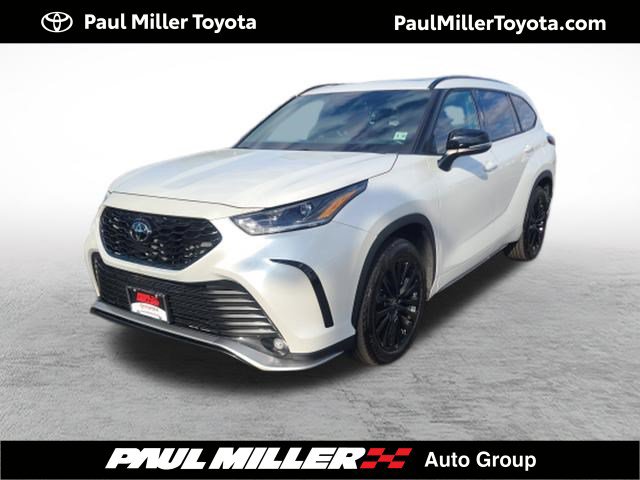 Certified 2025 Toyota Highlander XSE