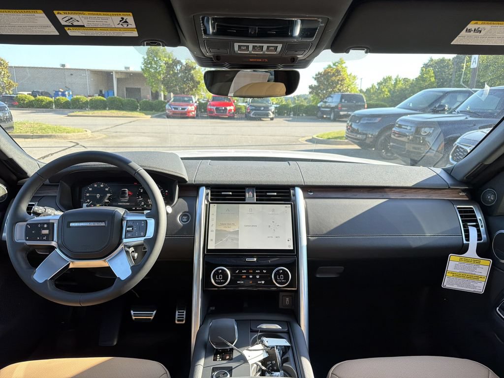 New 2026 Land Rover Discovery Dynamic SE AWD/4WD image 18