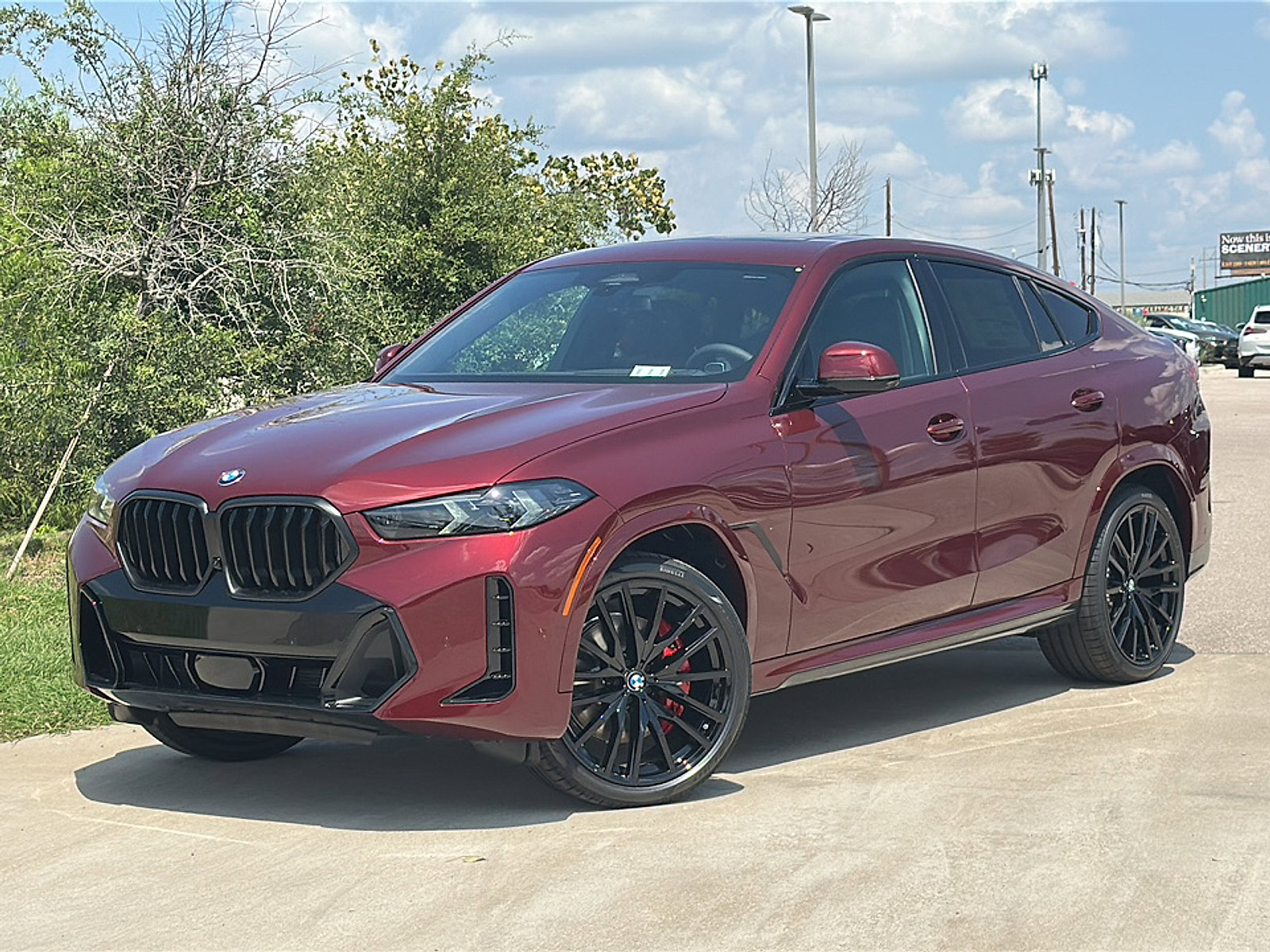 New 2026 BMW X6 xDrive40i w/ Climate Comfort Package image 2