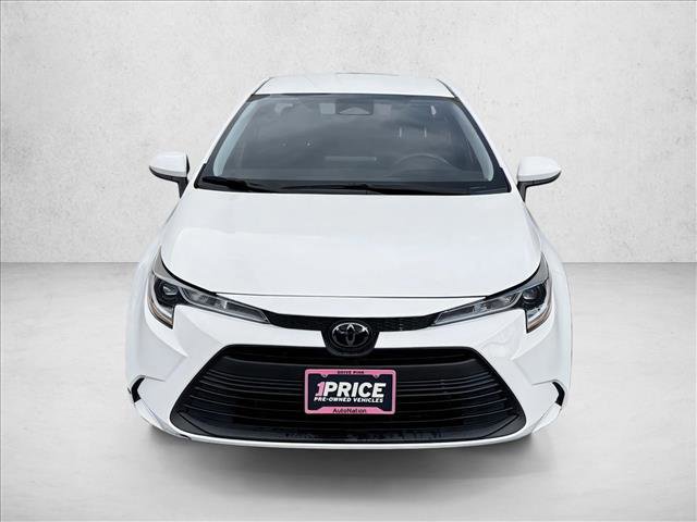 Used 2023 Toyota Corolla LE FWD image 2