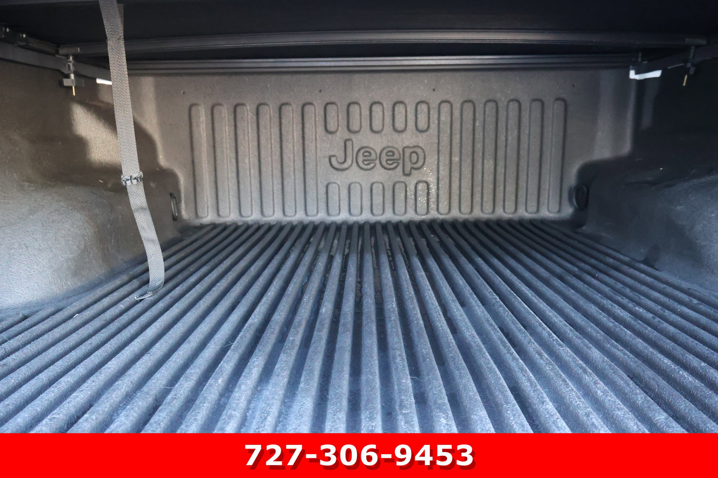 Used 2021 Jeep Gladiator Willys image 19