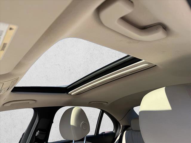 Used 2018 Mercedes-Benz E 300 image 15