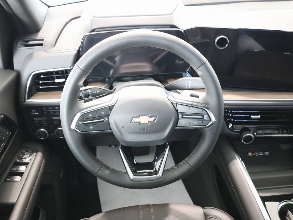 New 2025 Chevrolet Suburban High Country image 15