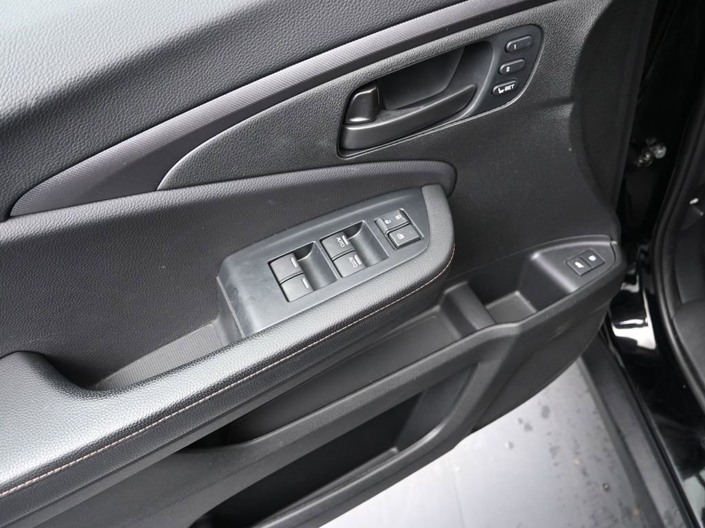 Certified 2023 Honda Passport TrailSport image 22