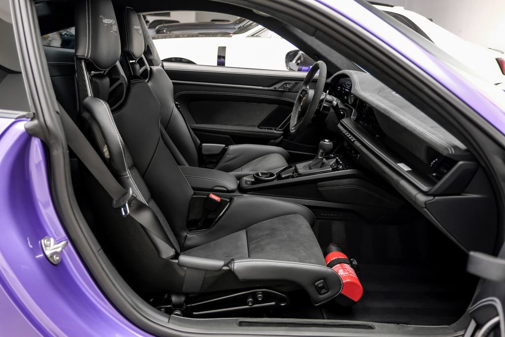 Used 2025 Porsche 911 GT3 RS RWD image 38