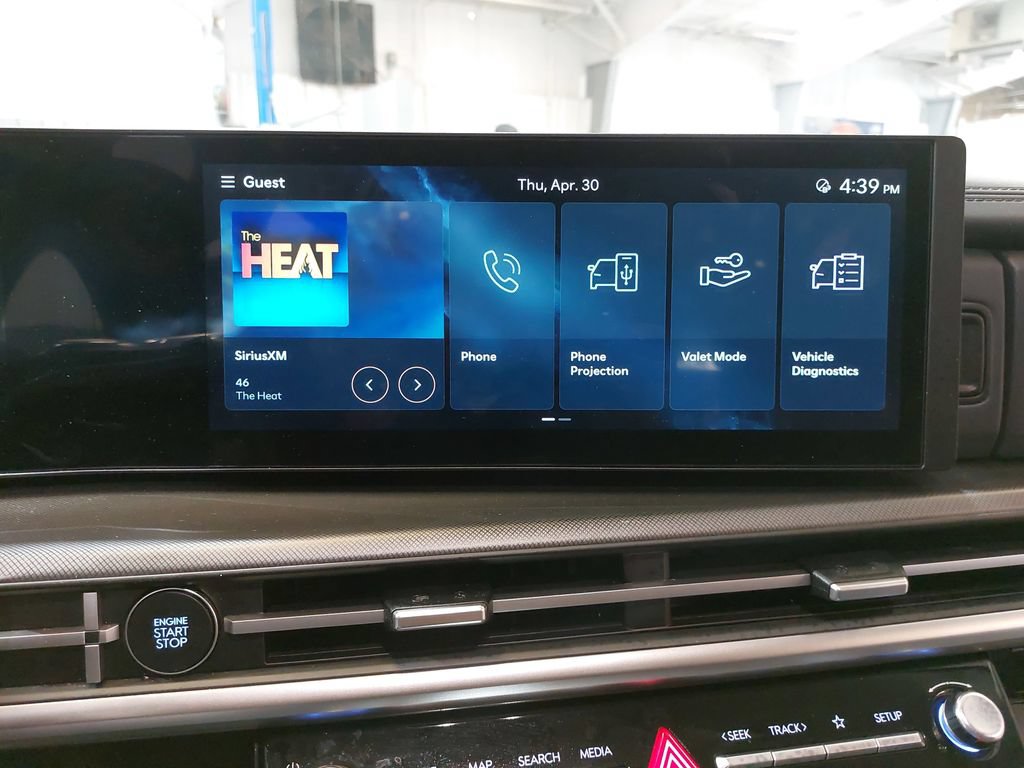Used 2025 Hyundai Santa Fe SEL AWD/4WD image 22