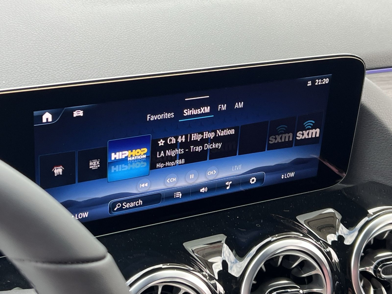 New 2026 Mercedes-Benz GLA 250 4MATIC image 23