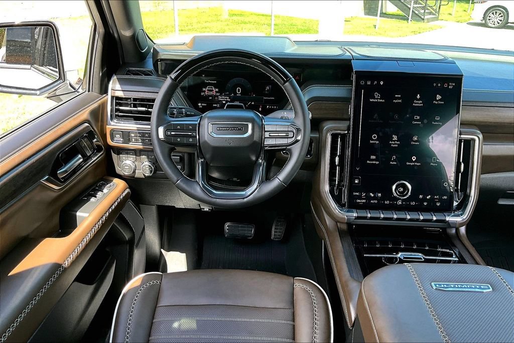 Used 2026 GMC Yukon XL Denali Ultimate w/ LPO, Floor Liner Package AWD/4WD image 7