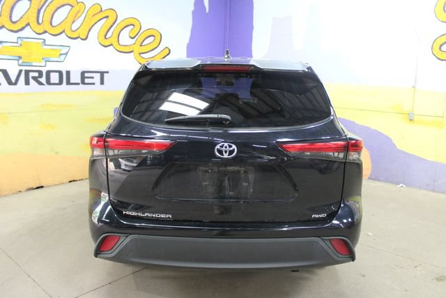 Used 2022 Toyota Highlander L AWD/4WD image 7