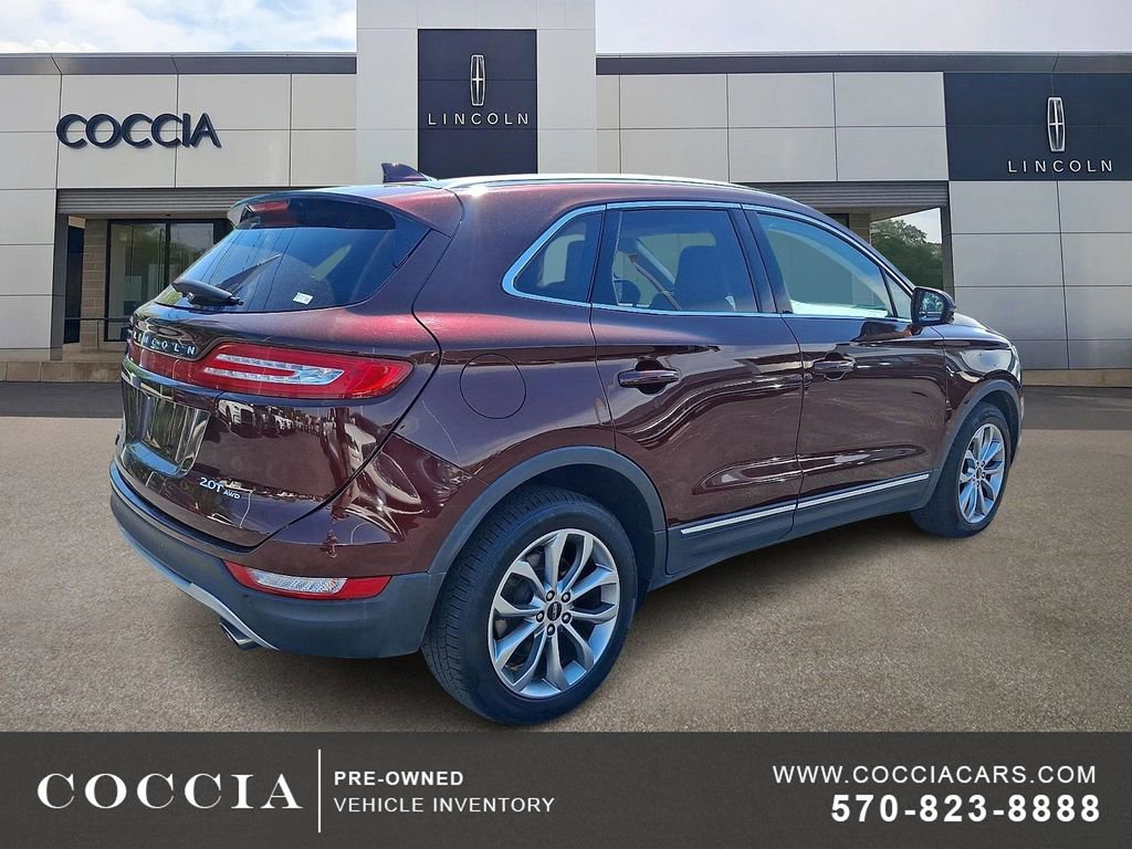 Used 2017 Lincoln MKC Select w/ Select Plus Package AWD/4WD image 4