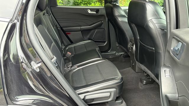 Certified 2024 Ford Escape Platinum AWD/4WD image 17