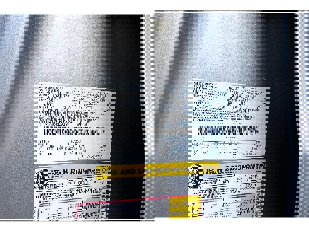 Used 2024 Ford Expedition Limited image 35