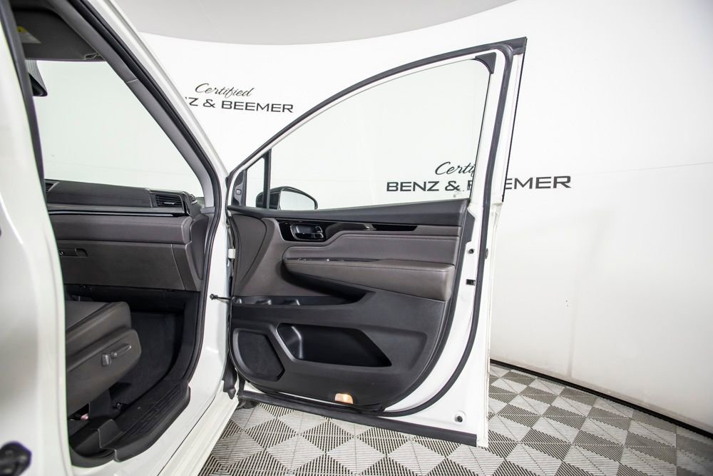 Used 2018 Honda Odyssey Elite image 25