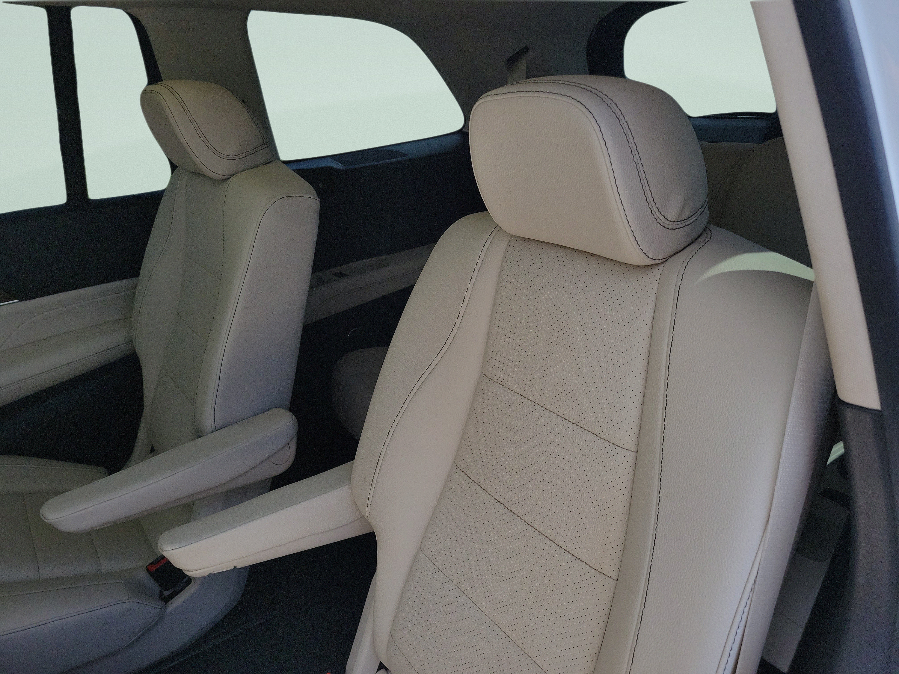 Used 2022 Mercedes-Benz GLS 450 4MATIC image 8