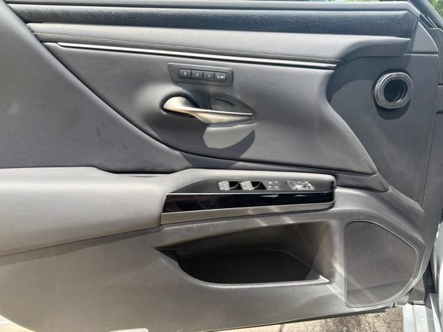 Used 2023 Lexus ES 350 w/ Accessory Package (Z1) FWD image 26