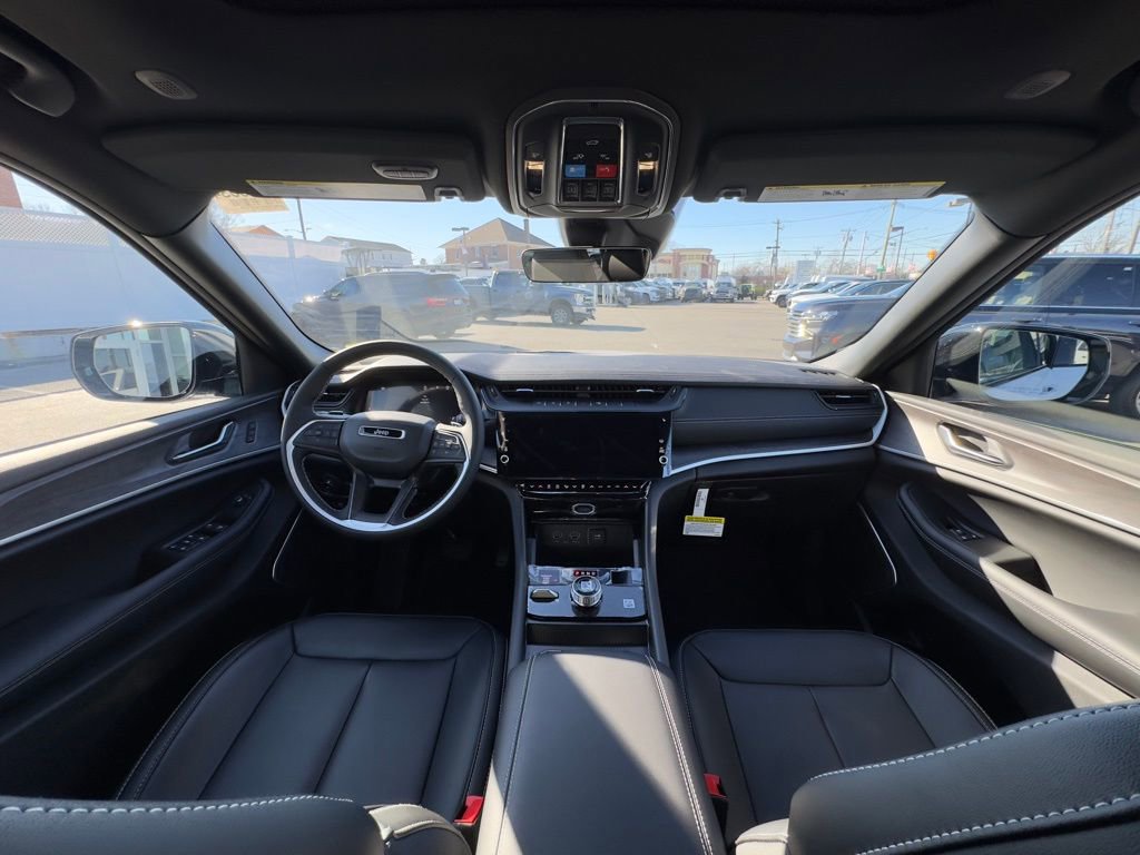 New 2026 Jeep Grand Cherokee Limited w/ Limited Altitude Package image 10