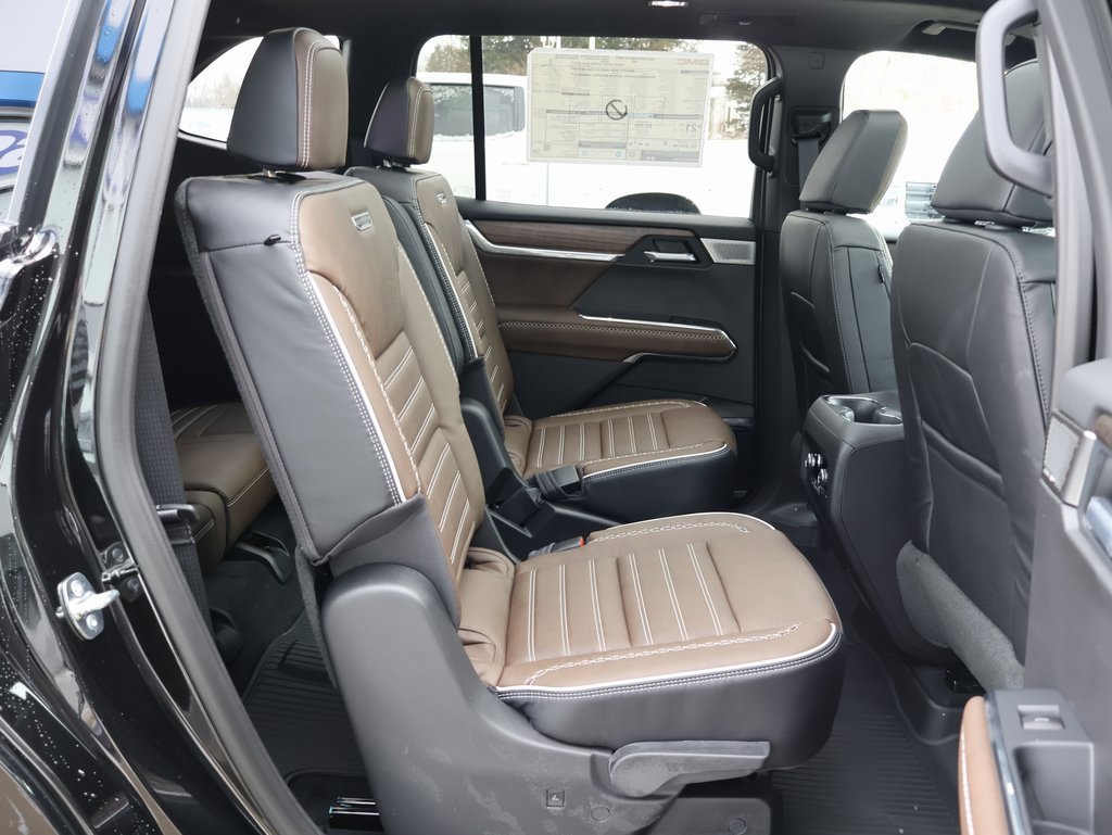 New 2026 GMC Acadia Denali Ultimate w/ LPO, Floor Liner Package image 36