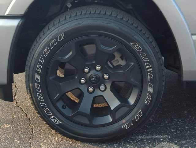 Used 2025 RAM 1500 Big Horn AWD/4WD image 10