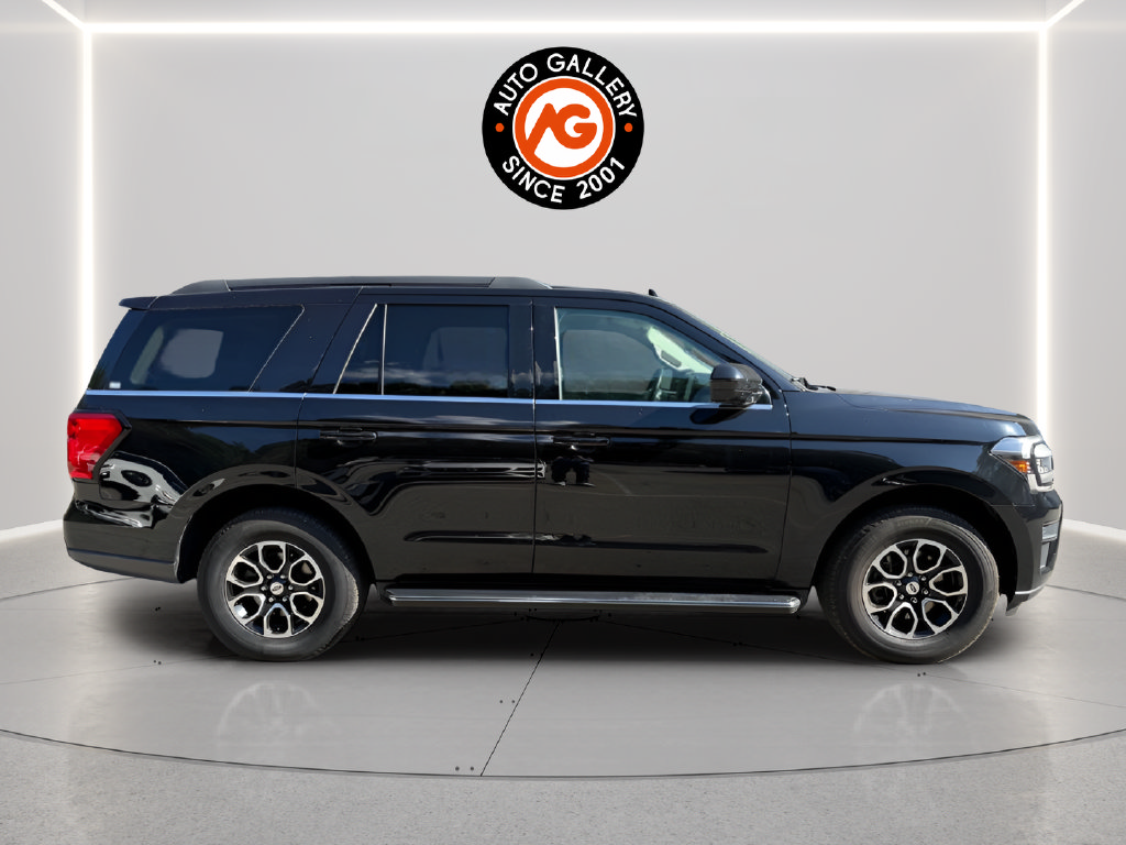 Used 2022 Ford Expedition XLT AWD/4WD image 8