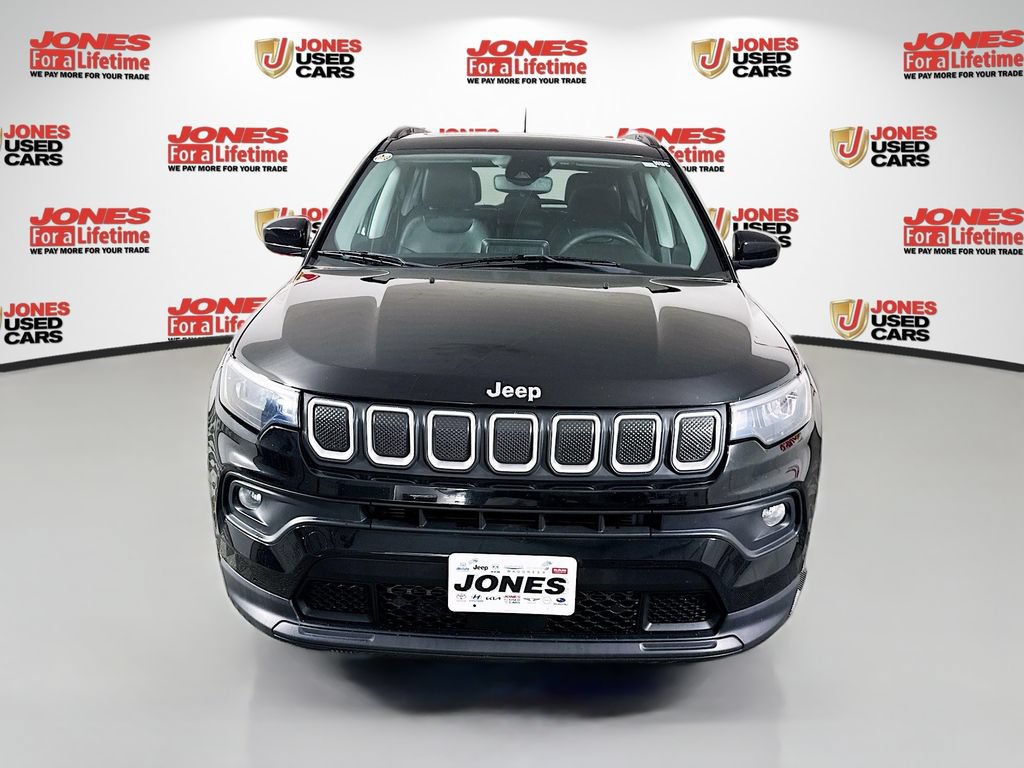 Used 2022 Jeep Compass Latitude w/ Sun and Sound Group AWD/4WD image 14