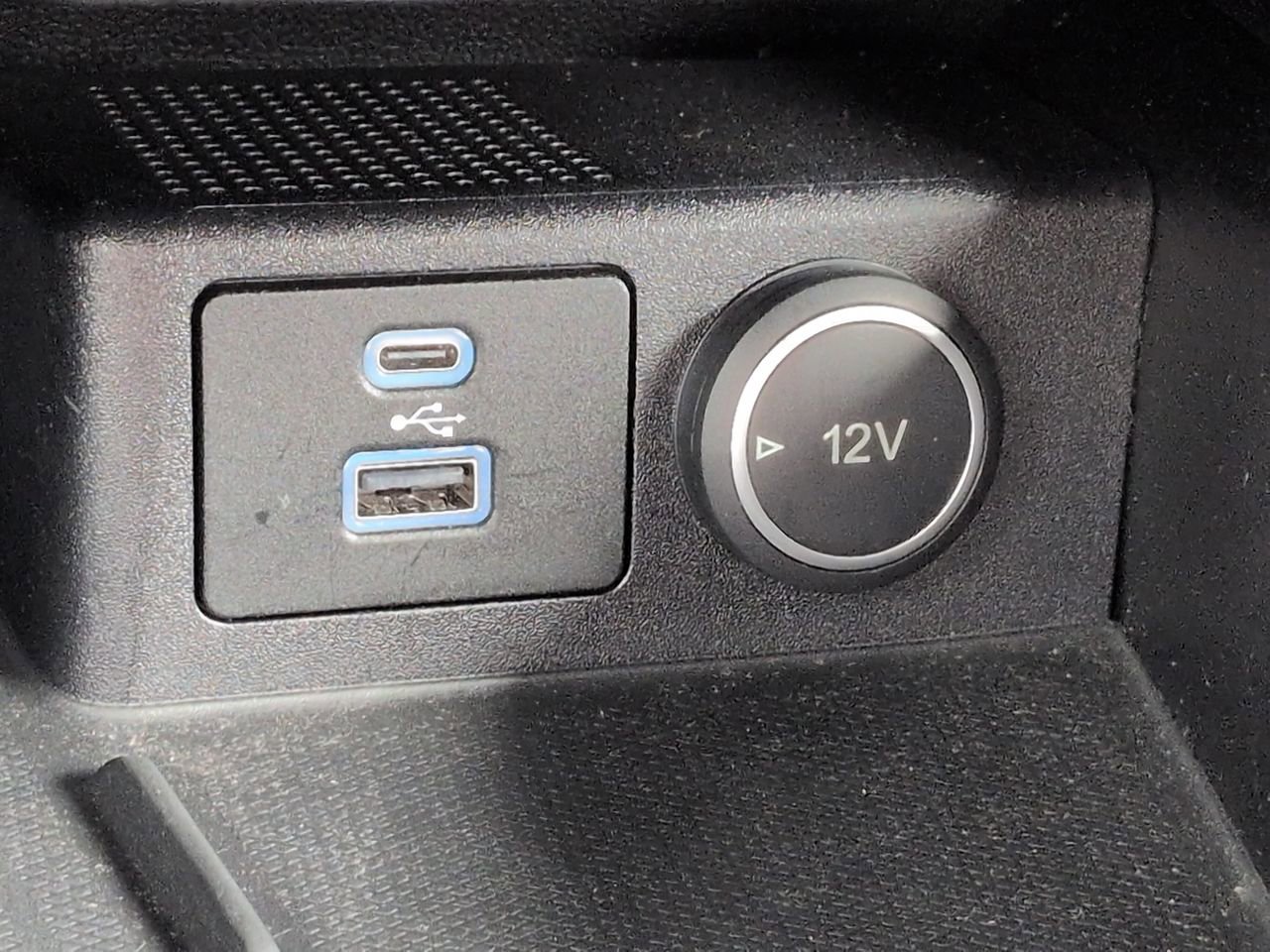 Used 2021 Ford Escape SEL w/ Technology Package image 23