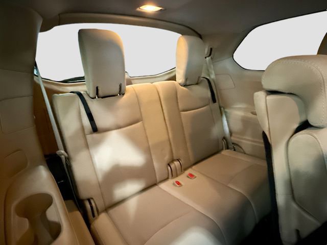 Used 2018 Nissan Pathfinder SV w/ SV Tech Package image 28