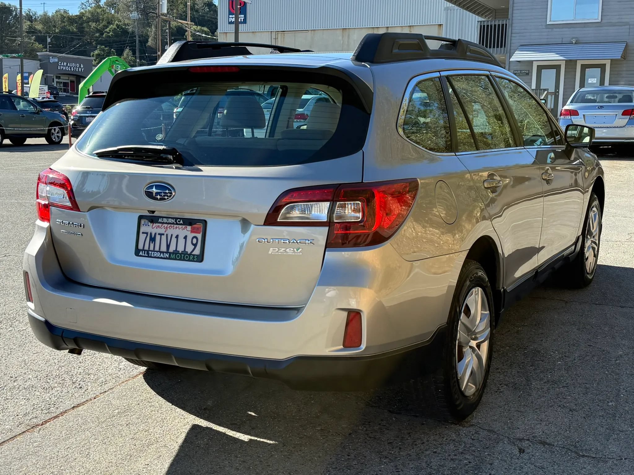 Used 2015 Subaru Outback 2.5i AWD/4WD image 6