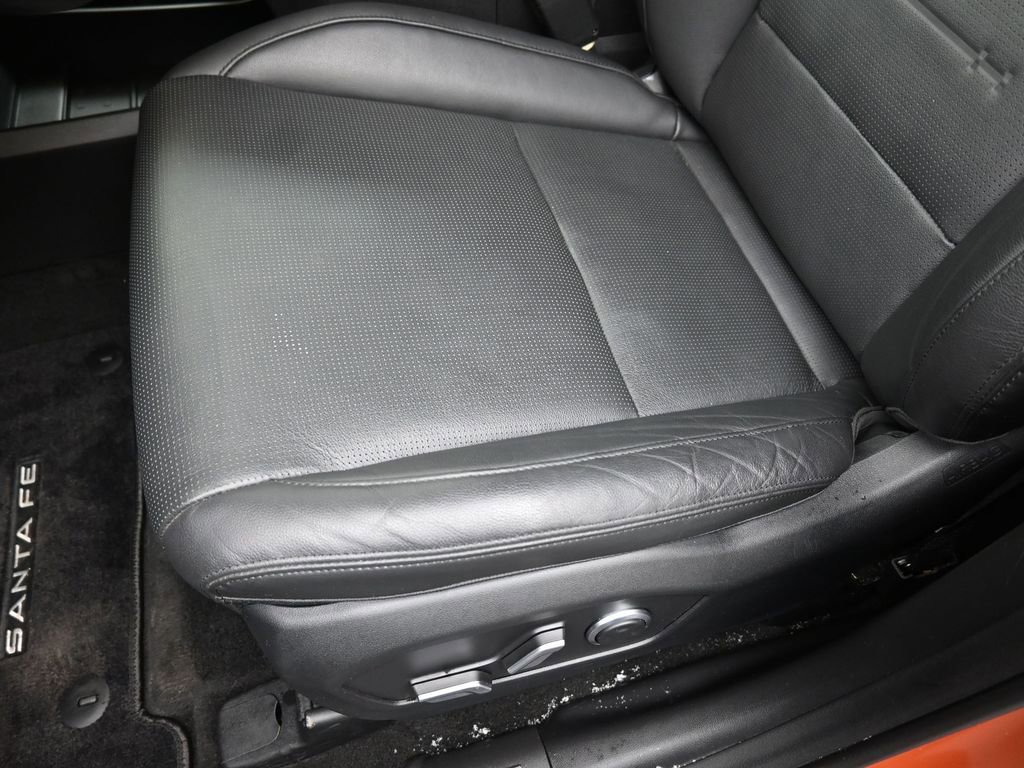 Used 2025 Hyundai Santa Fe Limited image 22