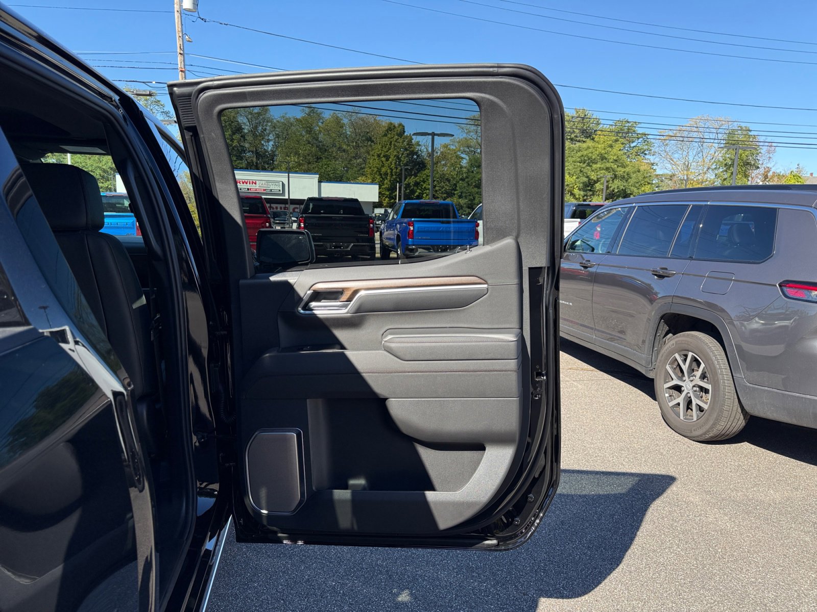 New 2026 Chevrolet Silverado 1500 High Country w/ High Country Premium Package image 26