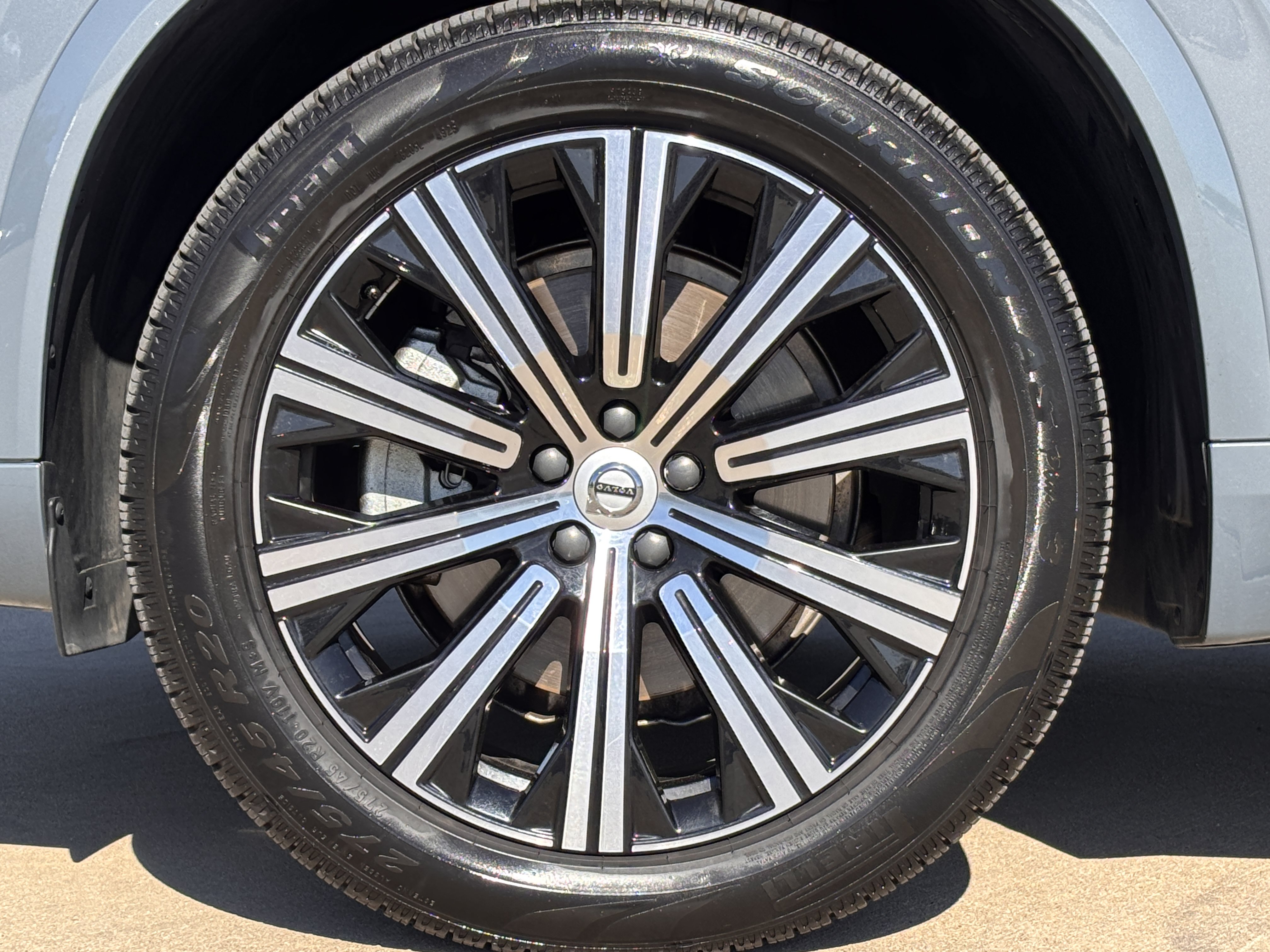 Used 2023 Volvo XC90 B6 Plus w/ Protection Package Premier AWD/4WD image 12