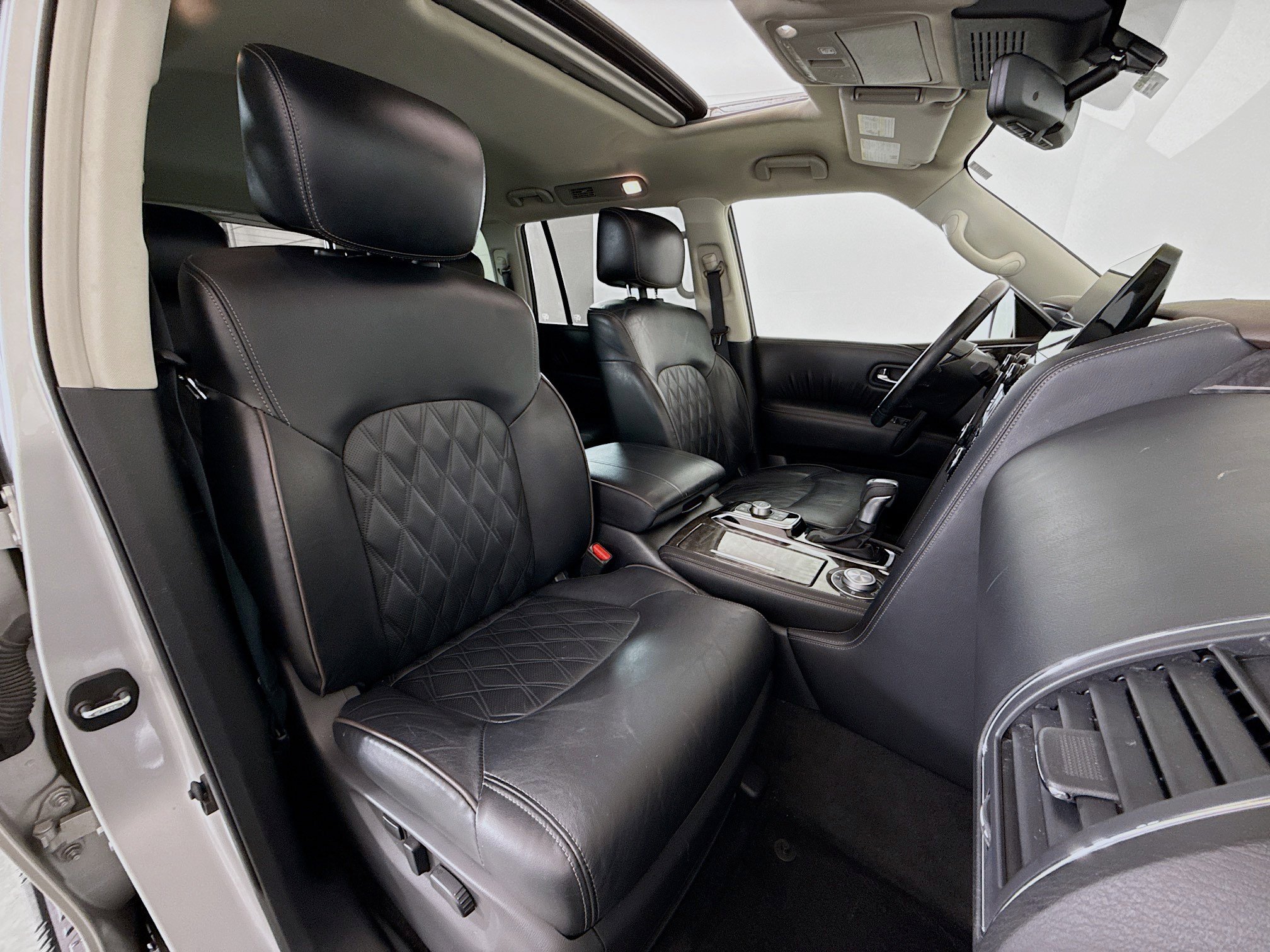 Used 2021 Nissan Armada Platinum w/ Captain's Chairs Package image 28